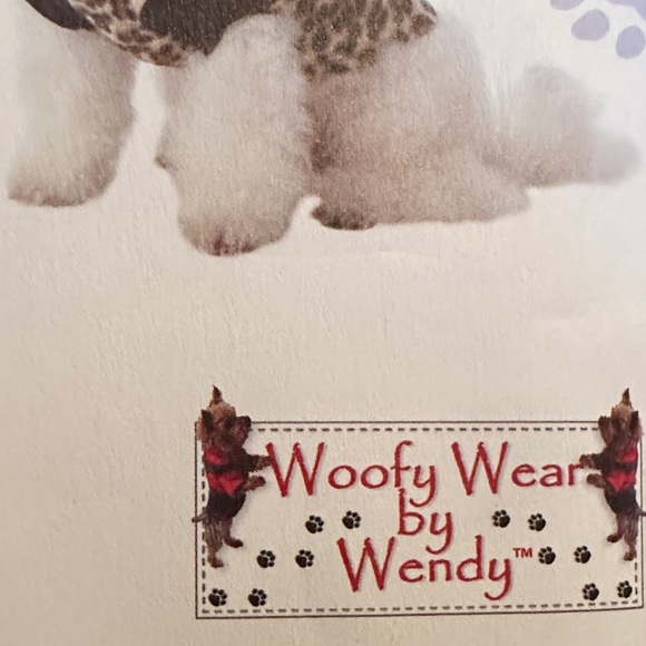 New Simplicity Pattern Dog Pajamas-Blue with Paw Prints Uncut & Factory Folded - Picture 6 of 7